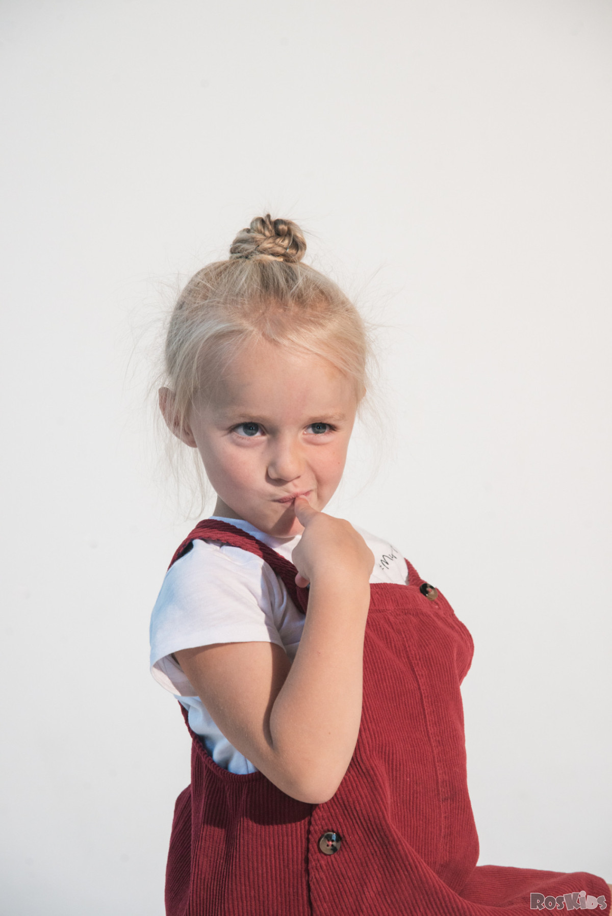 Оливия Зенина профиль на сайте Roskids